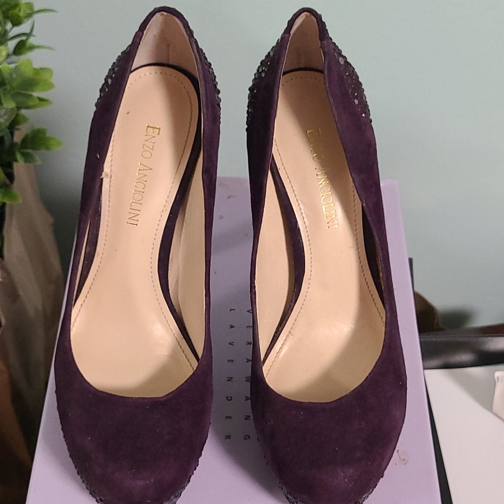 Enzo jewelled pumps
